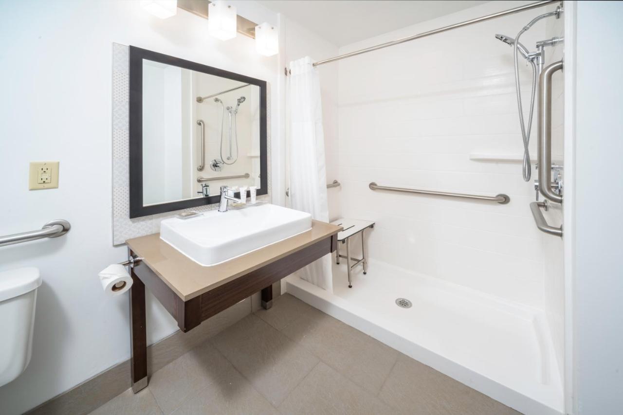 Country Inn & Suites By Radisson, Cumming Near Northside Hospital Forsyth كومينغ المظهر الخارجي الصورة