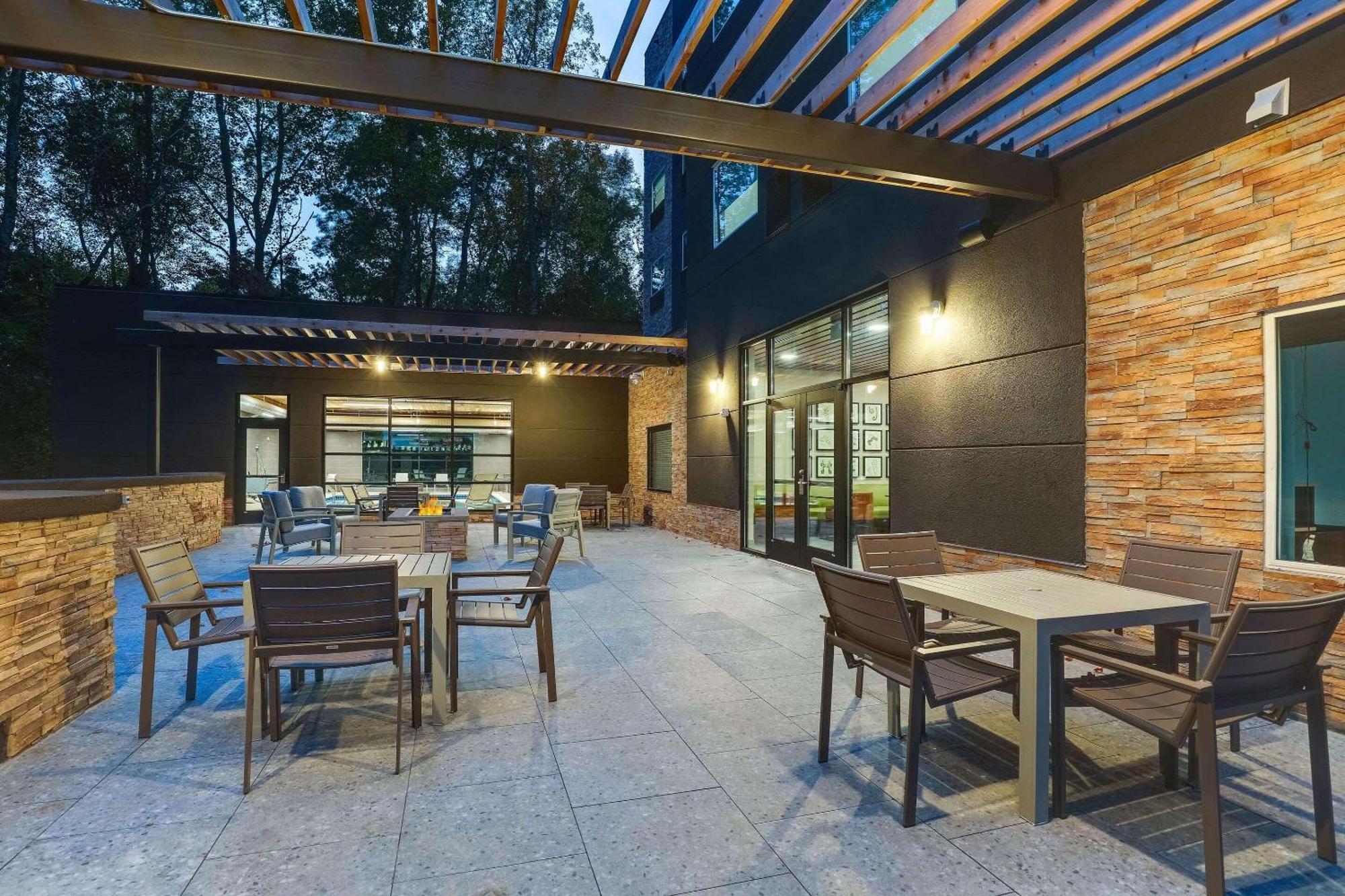 Country Inn & Suites By Radisson, Cumming Near Northside Hospital Forsyth كومينغ المظهر الخارجي الصورة
