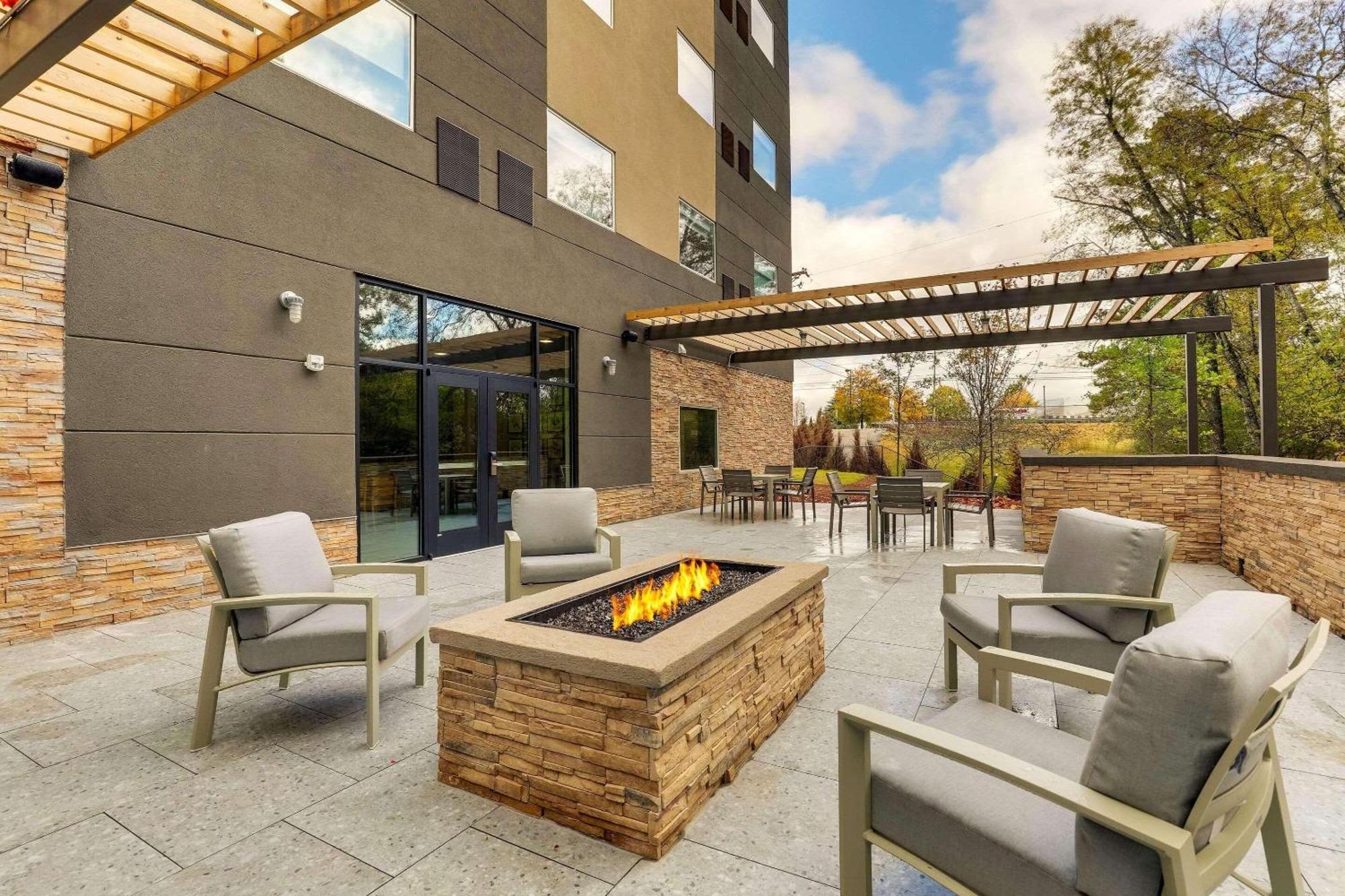 Country Inn & Suites By Radisson, Cumming Near Northside Hospital Forsyth كومينغ المظهر الخارجي الصورة