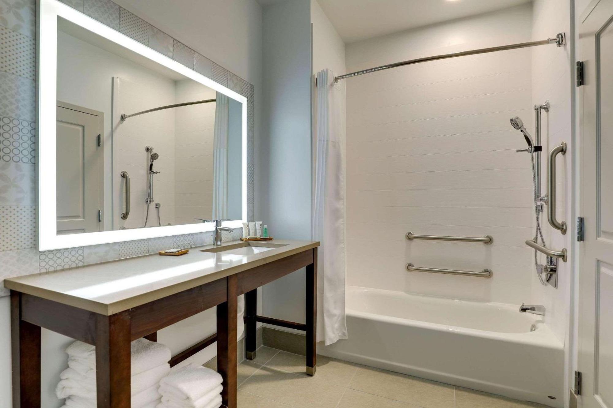Country Inn & Suites By Radisson, Cumming Near Northside Hospital Forsyth كومينغ المظهر الخارجي الصورة